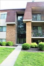 Woodland Apartments, photograph 4 of 6