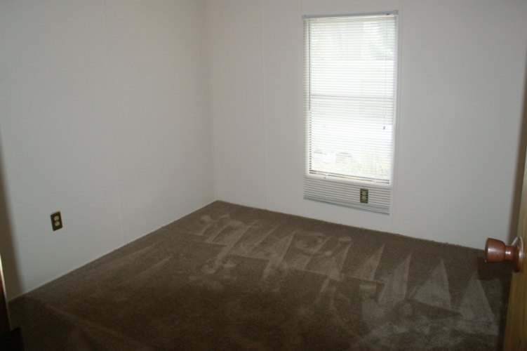 Madeira Mobile Home Park, photograph 17 of 48