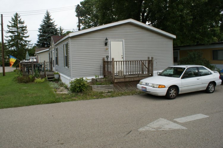 Madeira Mobile Home Park, photograph 37 of 48