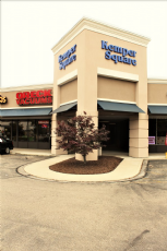 Kemper Square, photograph 1 of 10